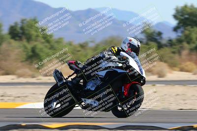 media/Nov-06-2022-SoCal Trackdays (Sun) [[208d2ccc26]]/Turn 7 Set 2 (1050am)/